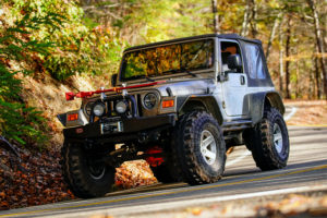 jeep-wrangler-tj-on-tail-of-the-dragon-1.jpg